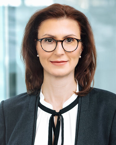Stefanie Steiner, Head of Investor Relations & M&A
